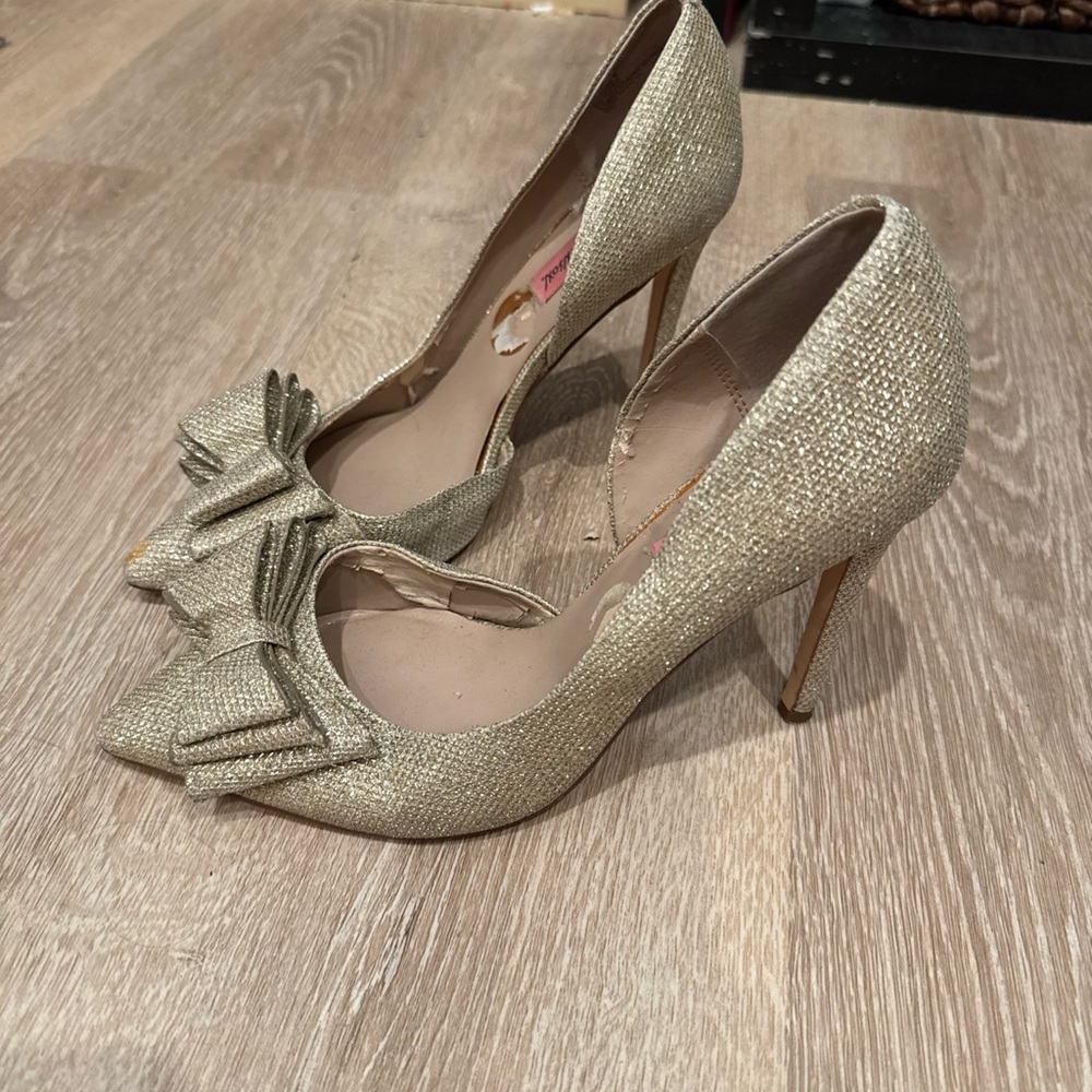 Betsey Johnson Gold Heels with Bow Embellishment